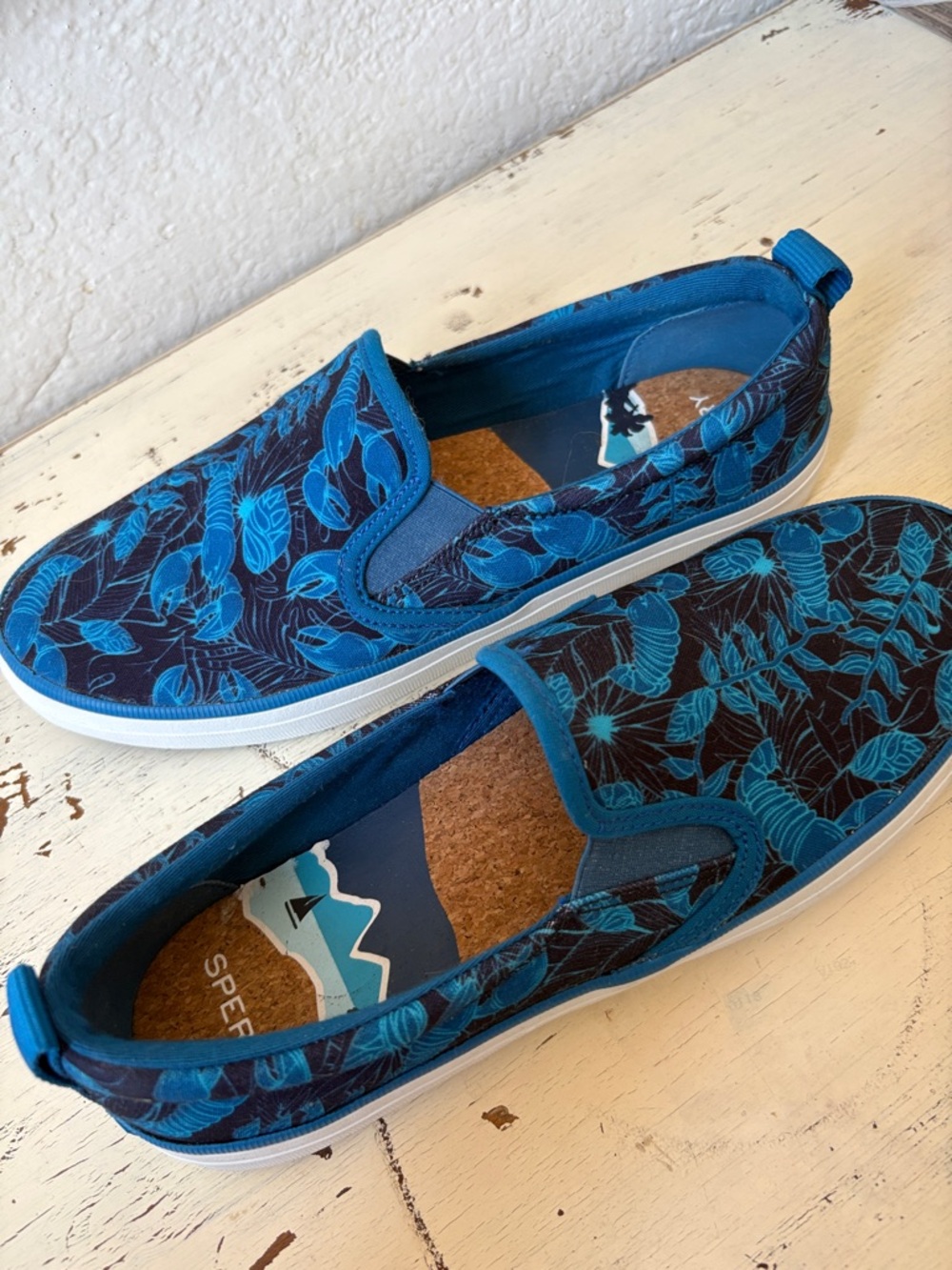 ๐ฆEUC Sperry Blue Slip-On Seacycled Tropical Lobster Print Sneakers Loafers 8.5M - Picture 7 of 9